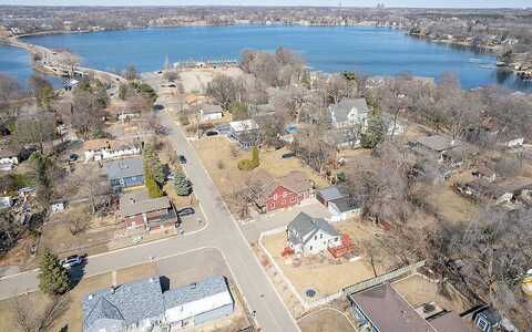Bay, WAYZATA, MN 55391