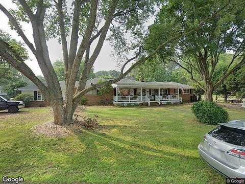 Janis, YORKTOWN, VA 23692