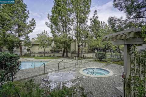 Caprice, HERCULES, CA 94547