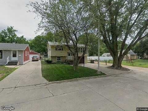 Wilbur, WORTHINGTON, MN 56187