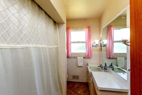 Sipple, SPOKANE, WA 99212