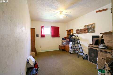 1St, COOS BAY, OR 97420
