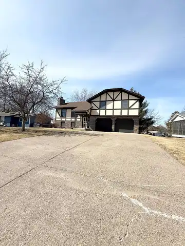 Summit, MORA, MN 55051