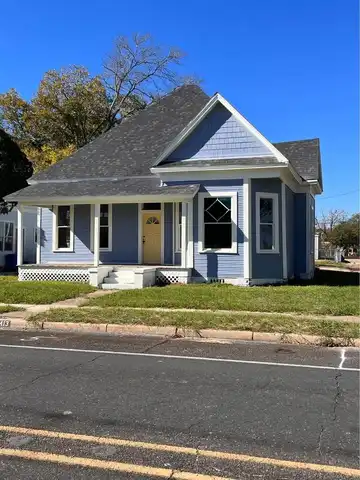 1St, LUFKIN, TX 75901