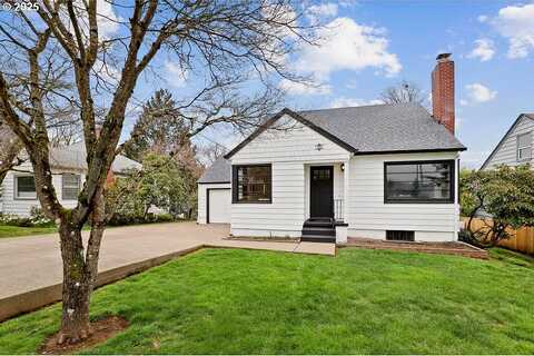 Primrose, PORTLAND, OR 97219