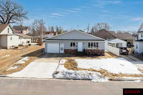 Moore, BLUE EARTH, MN 56013