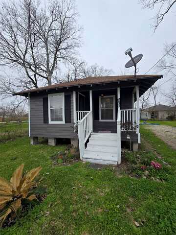 Chateau, HOUSTON, TX 77028