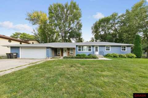 Prince, LAKE CRYSTAL, MN 56055