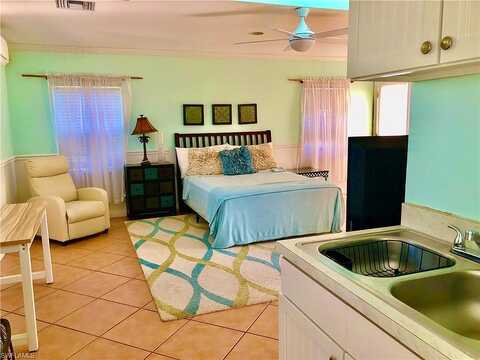 Wilshire Lakes, NAPLES, FL 34109