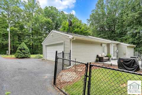 Daniels Creek, MARTINSVILLE, VA 24112