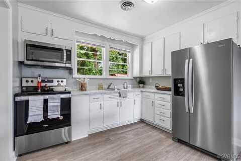 Sherman, NORTH CHESTERFIELD, VA 23234