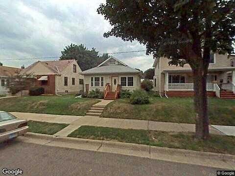 2 1/2, MINNEAPOLIS, MN 55418