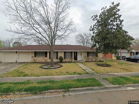 Locust, VICTORIA, TX 77901