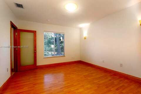 72Nd, PINECREST, FL 33156
