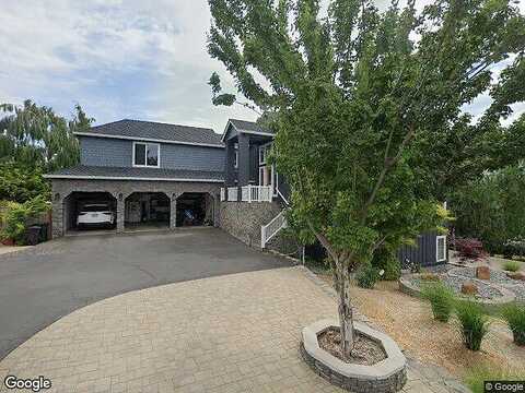 Palos Verdes, WHITE SALMON, WA 98672