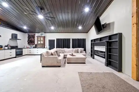 Davis, FAIRFIELD, TX 75840