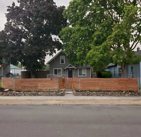 Queen, SPOKANE, WA 99207