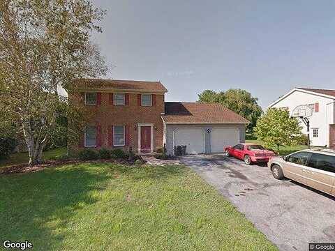 Jennifer, EPHRATA, PA 17522