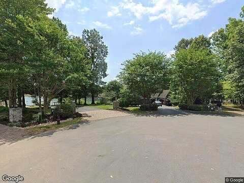 Baywood, MONETA, VA 24121