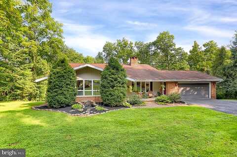 Oak Ridge, LEWISTOWN, PA 17044