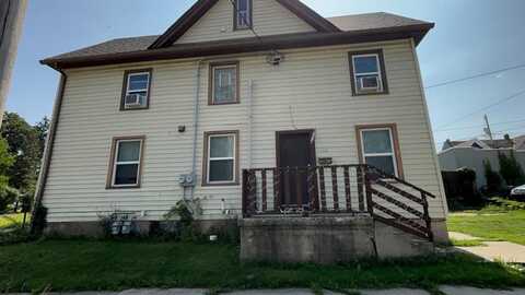 7Th, WEST BEND, WI 53095