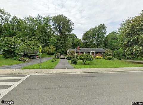 Long Crescent, BRISTOL, VA 24201
