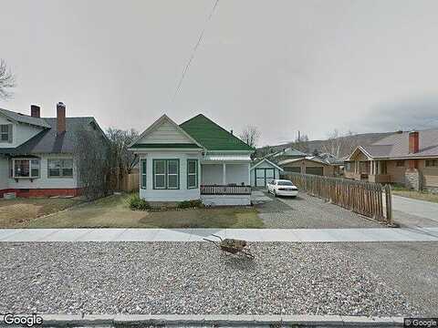 Court, BAKER CITY, OR 97814