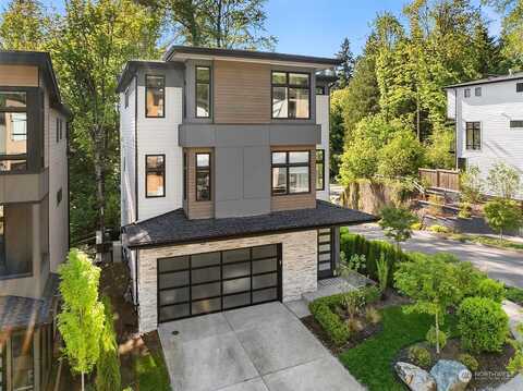 216Th, ISSAQUAH, WA 98029