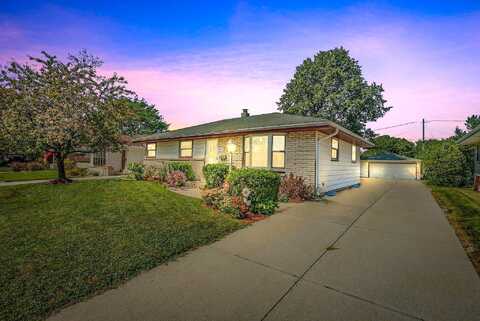 Dale, CUDAHY, WI 53110