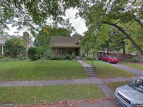 Dauphin, READING, PA 19610