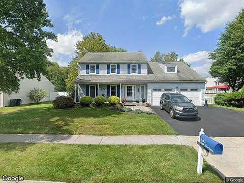 Apple Valley, LANGHORNE, PA 19047