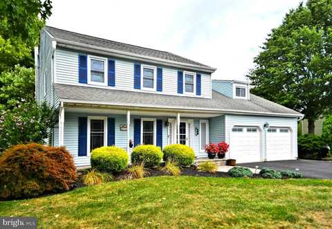 Apple Valley, LANGHORNE, PA 19047