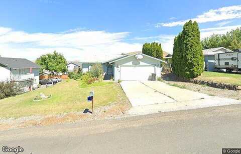 5Th, SELAH, WA 98942