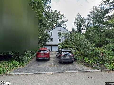 Sussex, WYNNEWOOD, PA 19096