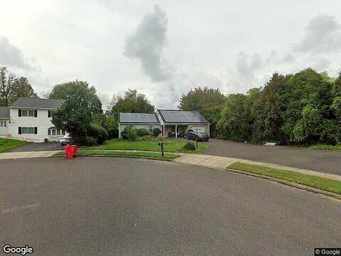 Estelle, WARMINSTER, PA 18974