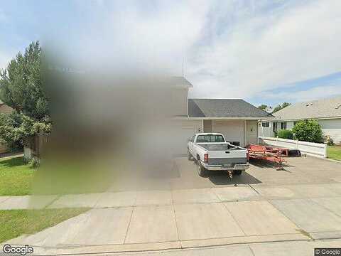 12Th, HERMISTON, OR 97838