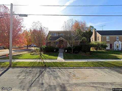 Pine, MANITOWOC, WI 54220