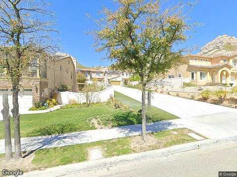 Megan, CANYON COUNTRY, CA 91387