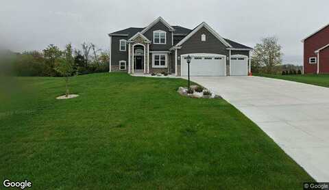 Fox Tail, NEW BERLIN, WI 53151