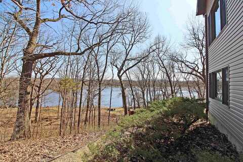 Gingers, MUSCODA, WI 53573