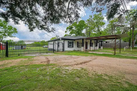 Fm 1696, BEDIAS, TX 77831