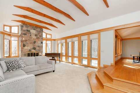 Huckleberry, DELAFIELD, WI 53018