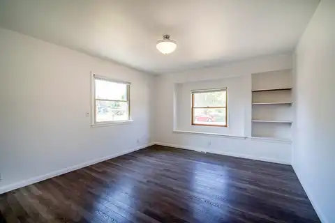 Verdev, OAK CREEK, WI 53154