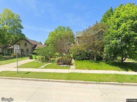 Main, MAYVILLE, WI 53050