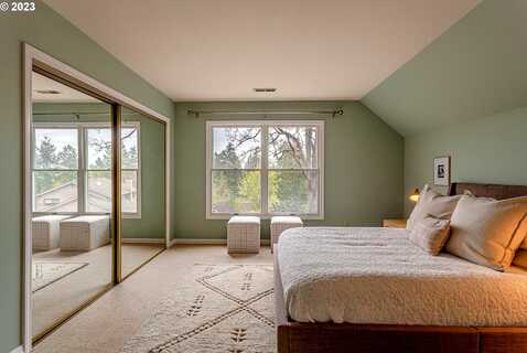 Duncan, LAKE OSWEGO, OR 97035
