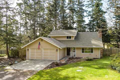 Pine Wood, OAK HARBOR, WA 98277