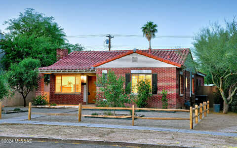 7Th, TUCSON, AZ 85719