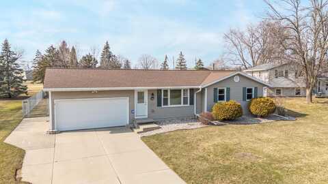 Circle, MENASHA, WI 54952