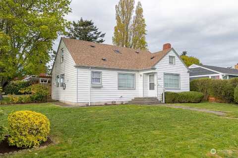 4Th, OAK HARBOR, WA 98277