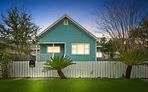 Avenue O 1/2, GALVESTON, TX 77551